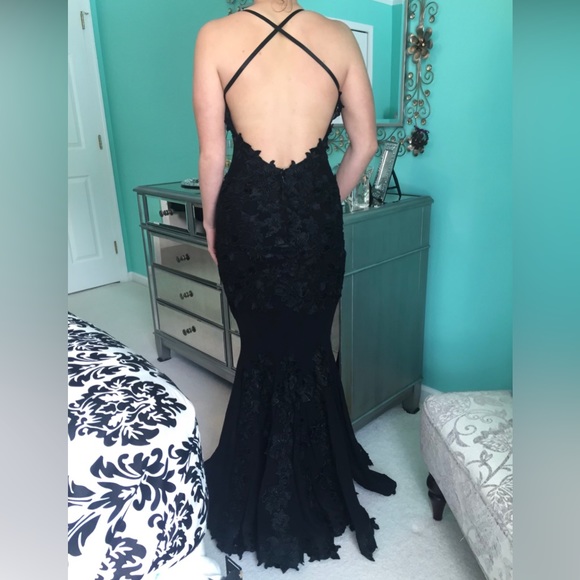 Sheer Embroidered Lace Gown Black Issue New York size Small $250.00 - Picture 4 of 14